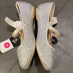 Art Class Sparkling Silver Flats